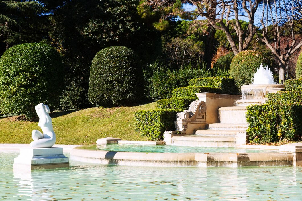 Fountain Outdoor Garden Water Feature in Dubai
